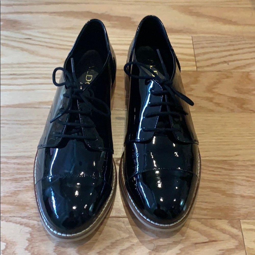 BRAND NEW NEVER WORN Black Patent Leather Oxfords